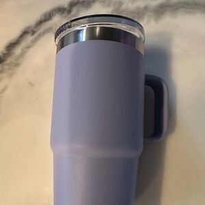 YETI Rambler 20 oz Travel Mug